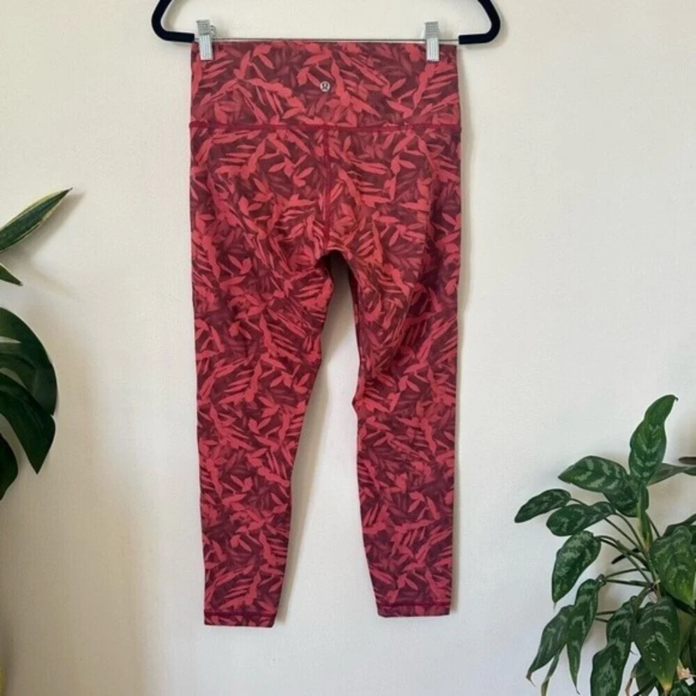 Lululemon Wunder Under High Rise 25 Luxtreme Red Leggings Size 10 - Picture 5 of 7